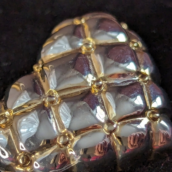 💕 Vintage Heart woven Silvertone with gold tone design criss  cross brooch … - Picture 11 of 12